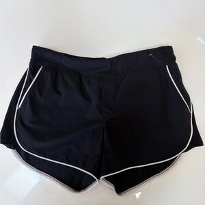 #216 NWOT, Athleta Black Women's Athletic Shorts. Size 4
